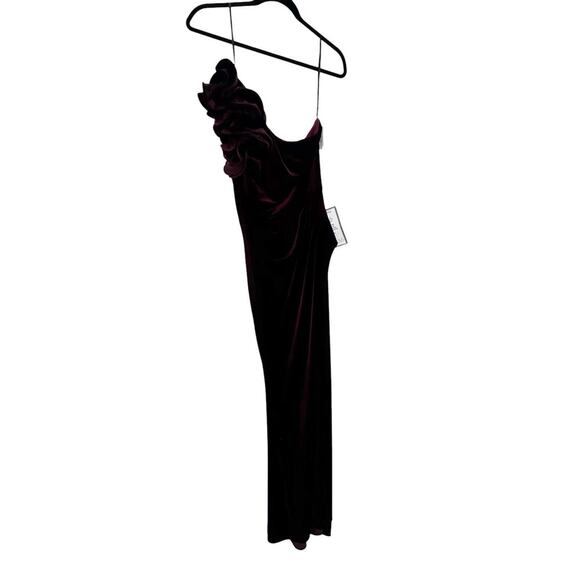 Xscape Evening One-Shoulder Ruffle-Trim Velvet Gown Burgundy Size 8 NWT - Picture 7 of 12